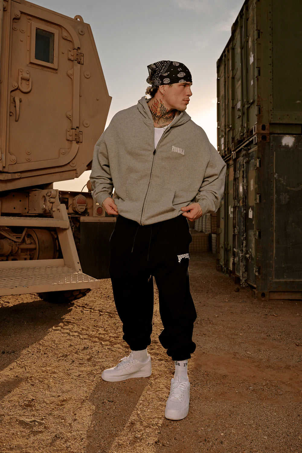 2011 - Anime Joggers | Black - Última pieza en XL