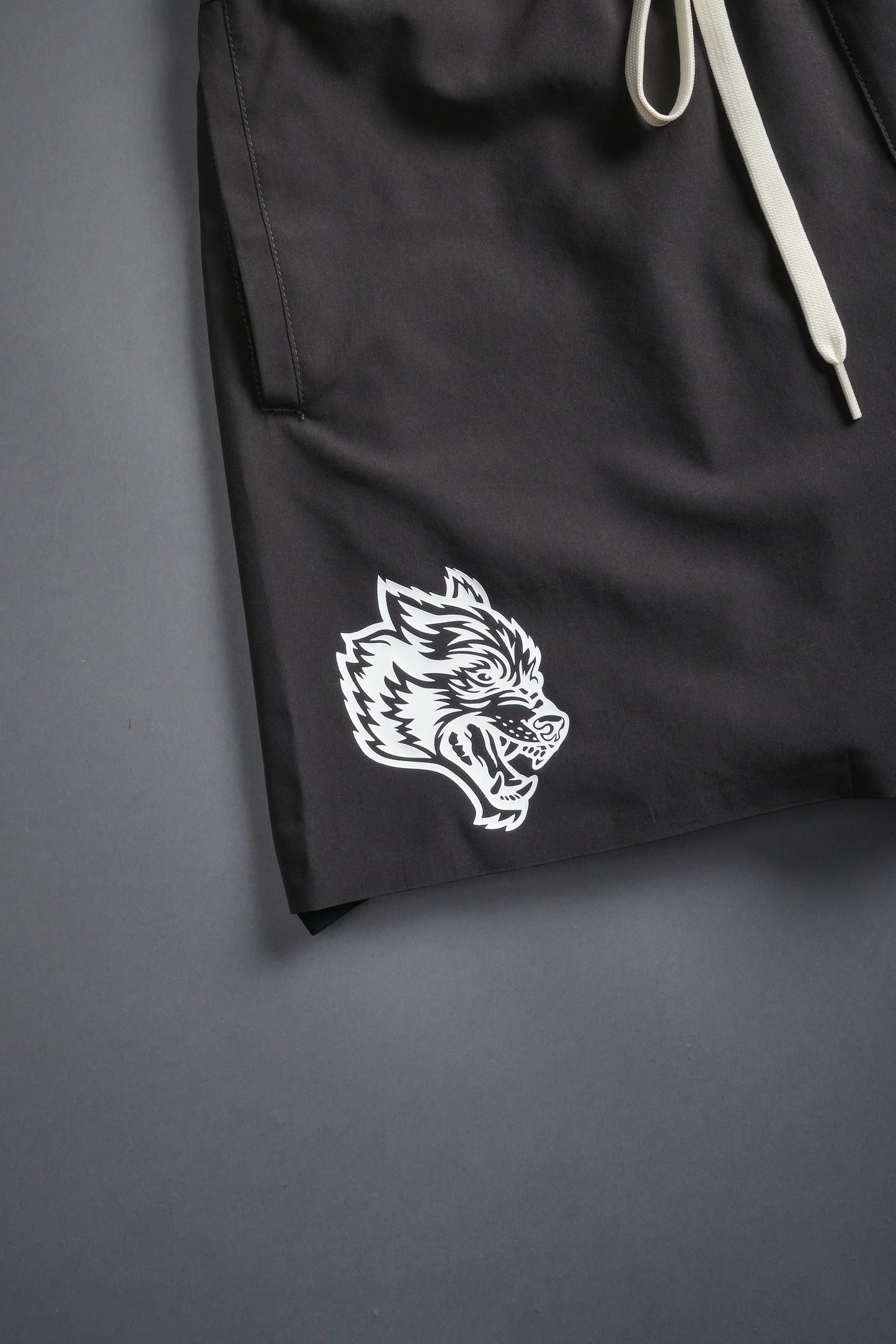 DS - Wolves Hardcore Compression Shorts in Wolf Grey