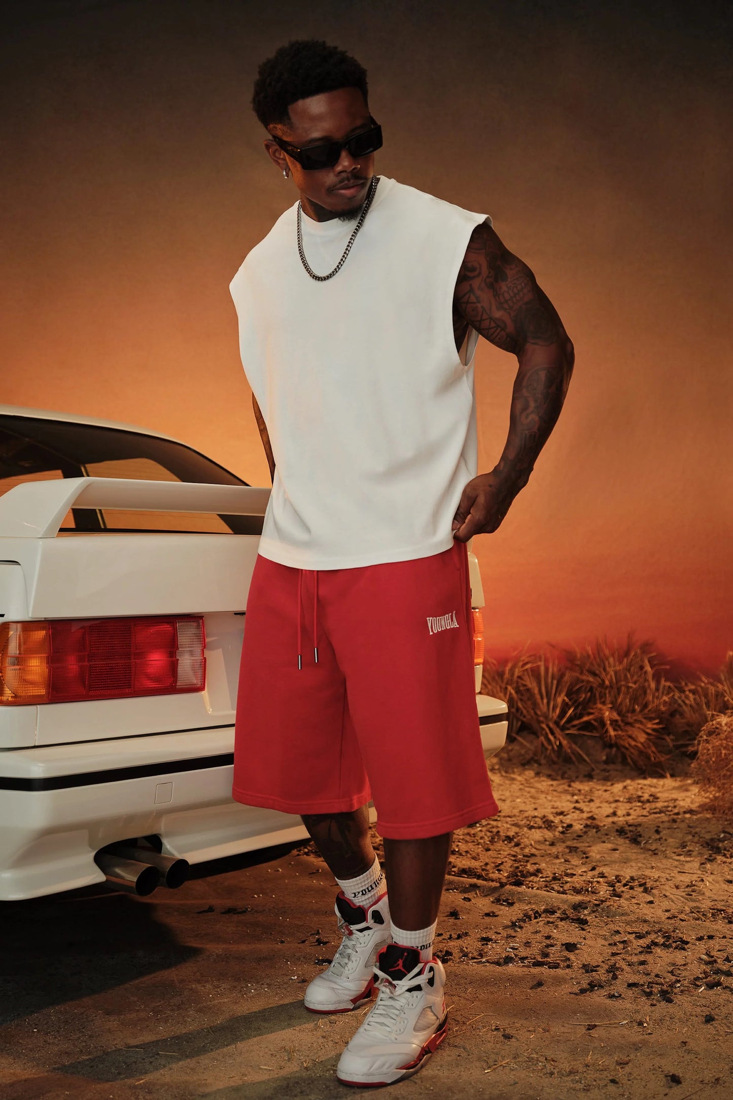 PRE-ORDEN: 3019 - Elevated Cut-Off | White