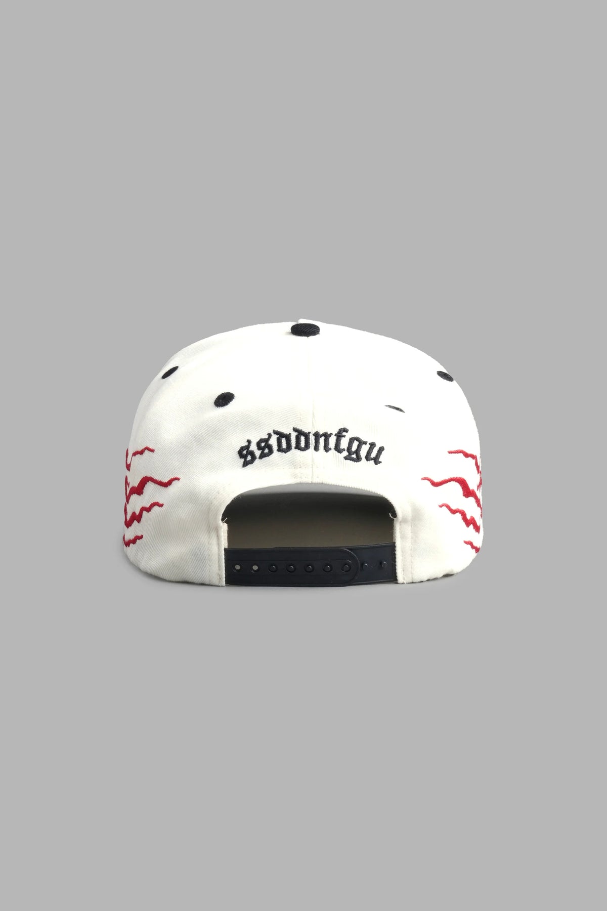 Eagle Oni Mask A Frame Snapback in Cream/Black