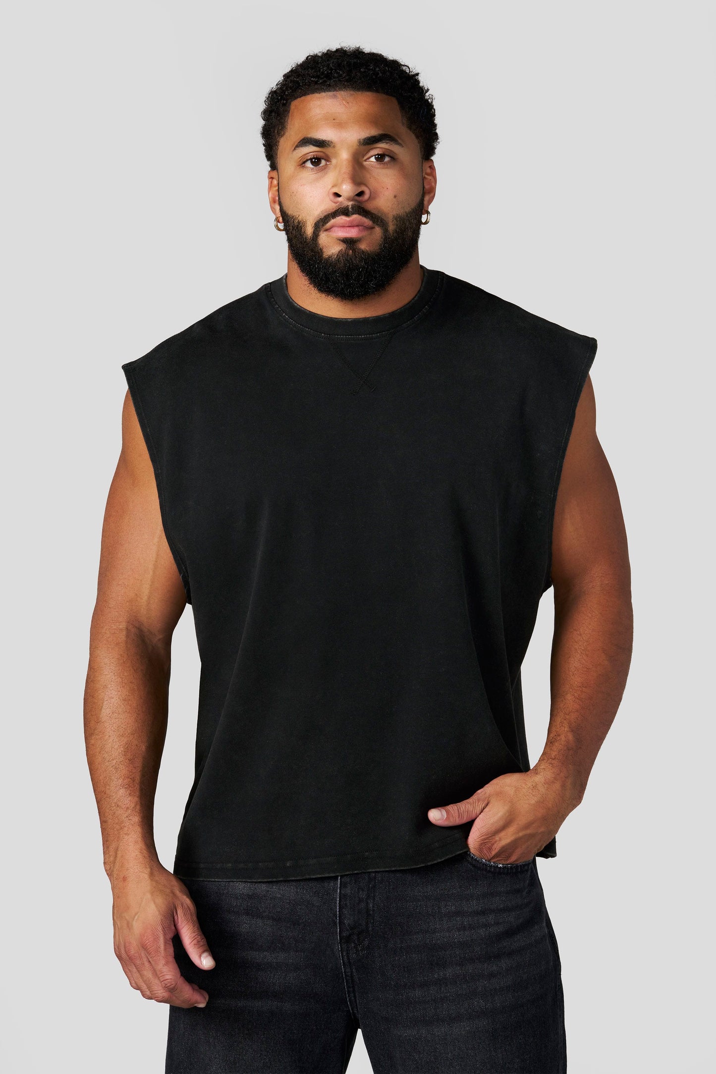 PRE-ORDEN: 3019 - Elevated Cut-Off | Black