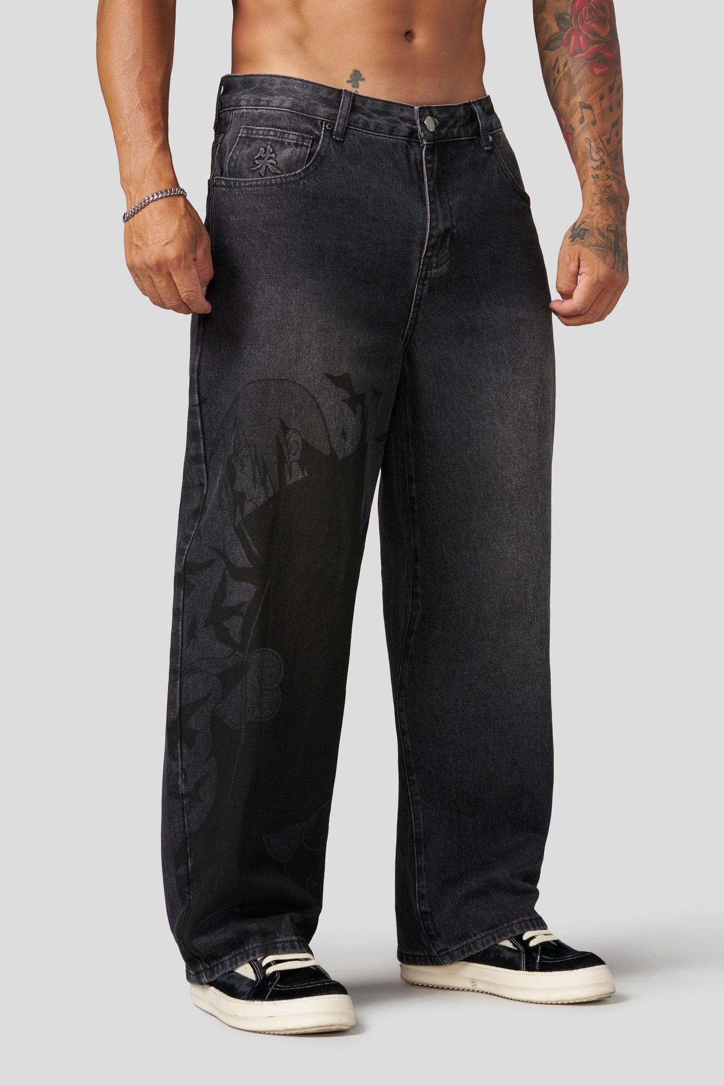 PRE-ORDEN: 6036 - Naruto Denim Jeans | Itachi