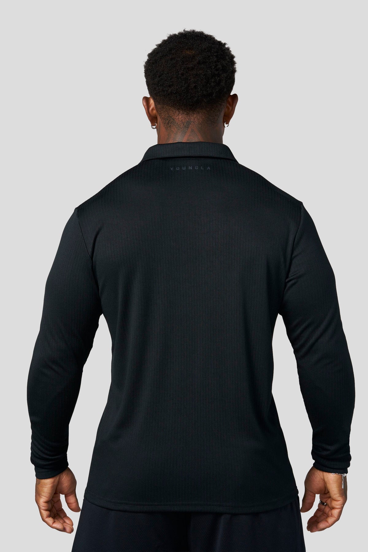 PRE-ORDEN: 8124 - Essential Quarter Zip | Black