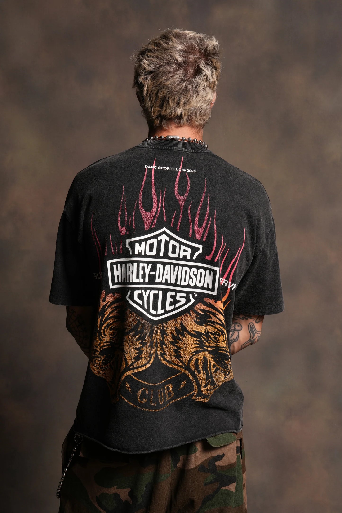 Rising Sun Grunge Mid Length Raw Hem Tee in Washed Black