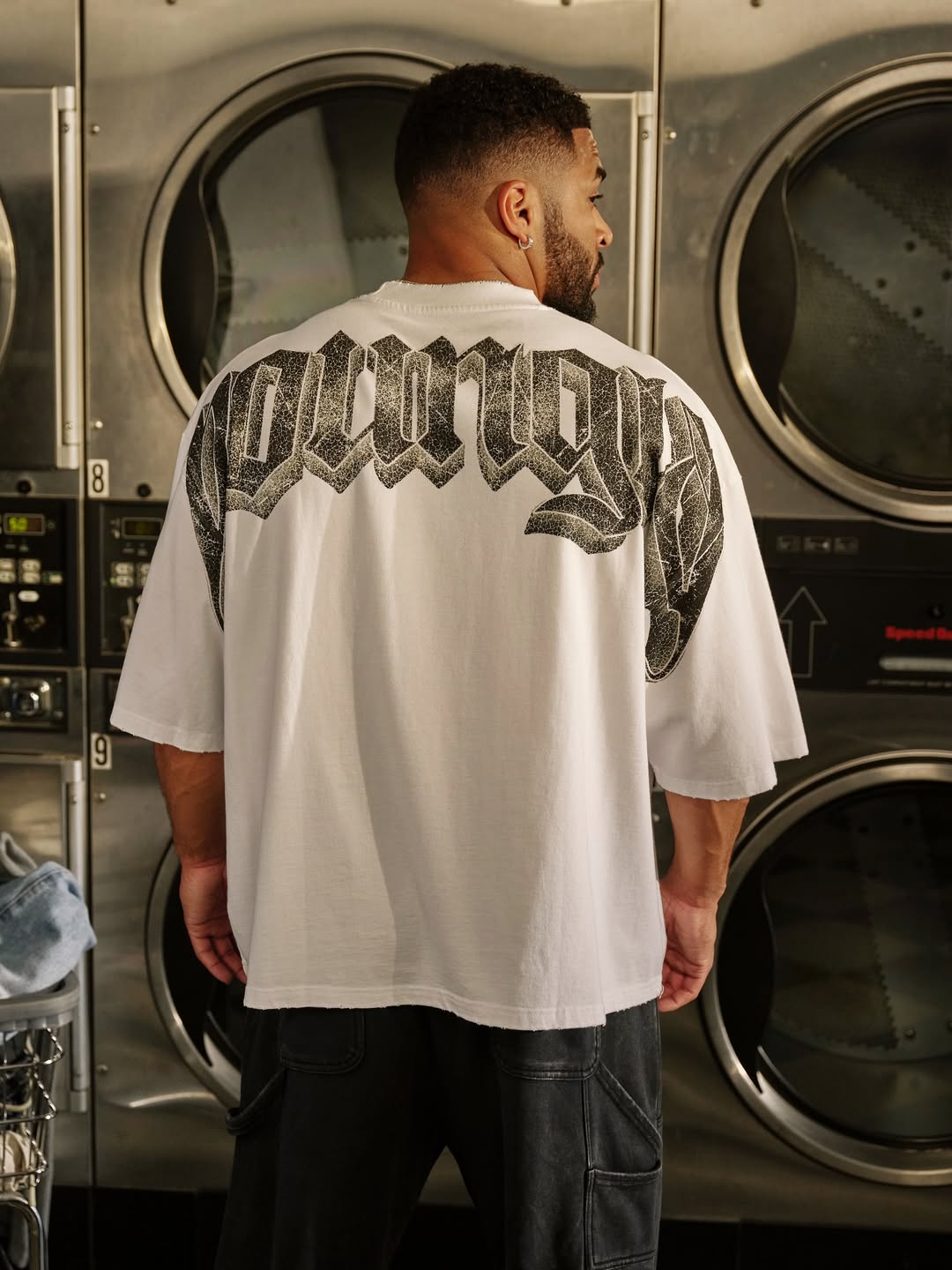 4159 - Huge Tees - White
