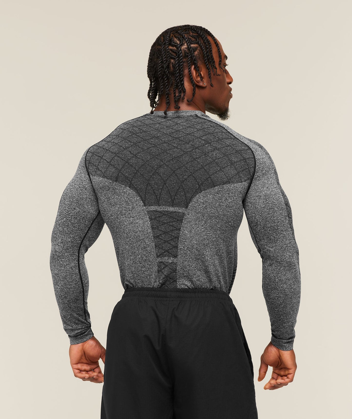 PRE-ORDEN: Devant Seamless Long Sleeve T-Shirt | Black
