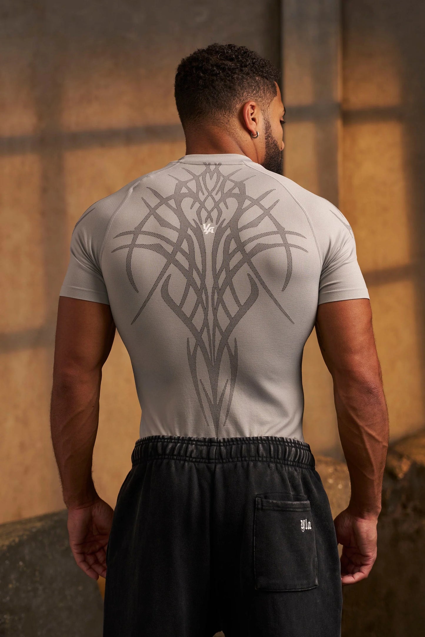 4067 - Gothic Compression | Grey