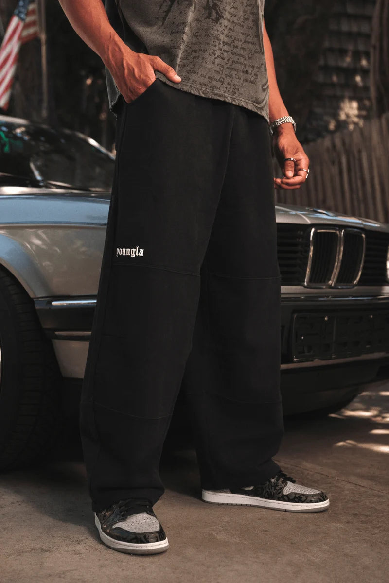 2134 - Iconic Barrel Sweats | Black