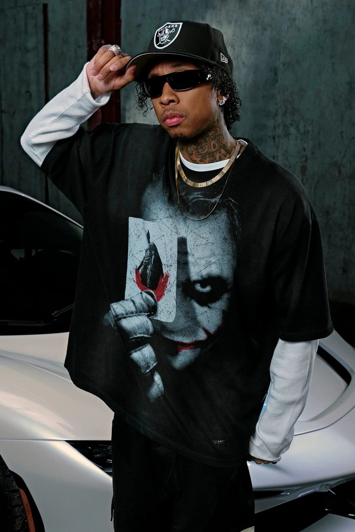 4254 - Batman Shadow Tees | Joker F