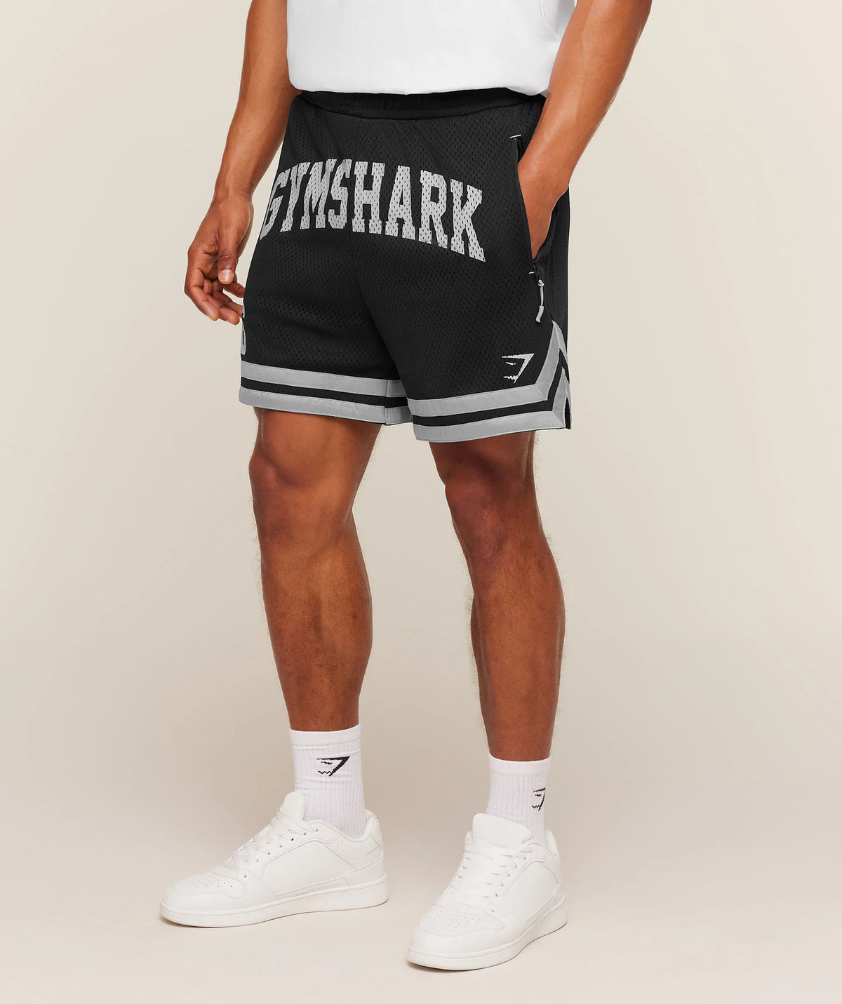 Campus Mesh Shorts | Black