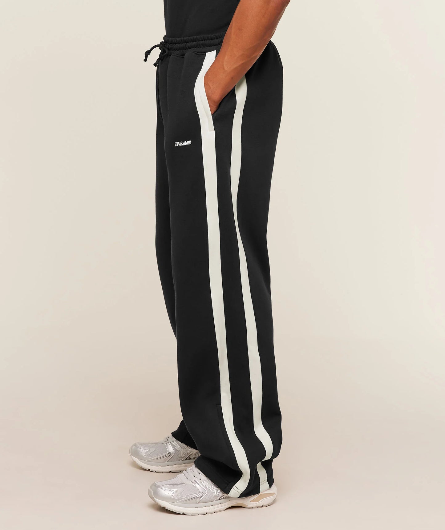 Gymshark x CBUM Straight Leg Jogger | Black